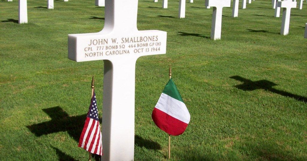Gravesite of Cpl. John W. Smallbones of Wilmington, Army Air Forces bomber crewman KIA in 1944. Sicily-Rome American Cemetery. 2007.